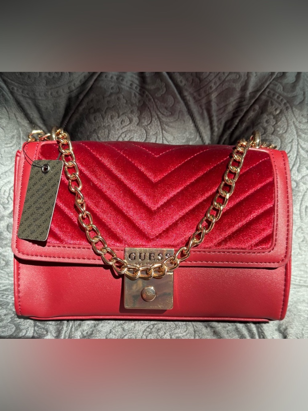 NWT GUESS Red Quilted Crossbody with Gold Chain